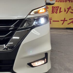 SERENA　セレナ　ハイウェイスター　【総合評価優良車】シンプルスマートのS-HYBRID🍃アイドリングストップ機能搭載🍃カタログ燃費ＪＣ０８モード１６．６ｋｍ／Ｌ🍃純正ＳＤナビ🛣️地デジフルセグTV📺ＤＶＤ📀Bluetooth📱🎶両側パワースライドドア＆デュアルバックドアタイプで荷物の出し入れも使い分け可能🧳✨エマージェンシーブレーキ搭載🚗純正フリップダウンモニター付きで後席のお子様も飽きずに楽しく乗れます😆✨　夜間走行時も明るいLEDヘッドライト＆フォグ🔦　　　⭐1年保証＋プラチナ保証⭐　