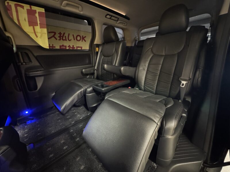 VELLFIRE ヴェルファイア 2.4ZプラチナセレクションⅡ 【特別仕様車】【4WD】【カスタム】【車検2年付】