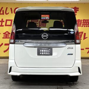 SERENA　セレナ　ハイウェイスター　【総合評価優良車】シンプルスマートのS-HYBRID🍃アイドリングストップ機能搭載🍃カタログ燃費ＪＣ０８モード１６．６ｋｍ／Ｌ🍃純正ＳＤナビ🛣️地デジフルセグTV📺ＤＶＤ📀Bluetooth📱🎶両側パワースライドドア＆デュアルバックドアタイプで荷物の出し入れも使い分け可能🧳✨エマージェンシーブレーキ搭載🚗純正フリップダウンモニター付きで後席のお子様も飽きずに楽しく乗れます😆✨　夜間走行時も明るいLEDヘッドライト＆フォグ🔦　　　⭐1年保証＋プラチナ保証⭐　