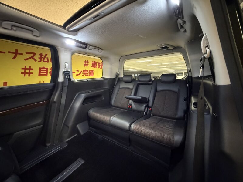 ELGRAND エルグランド 350ハイウェイスター【4WD】【車検2年付】