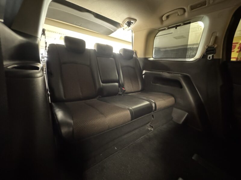 ELGRAND エルグランド 250ハイウェイスター【総合評価優良車】【カスタム】【車検2年付】