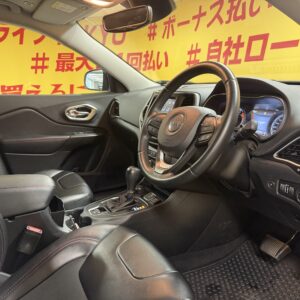 JEEP CHEROKEE　ジープチェロキー　トレイルホーク【カスタム】【４WD】【車検2年付】