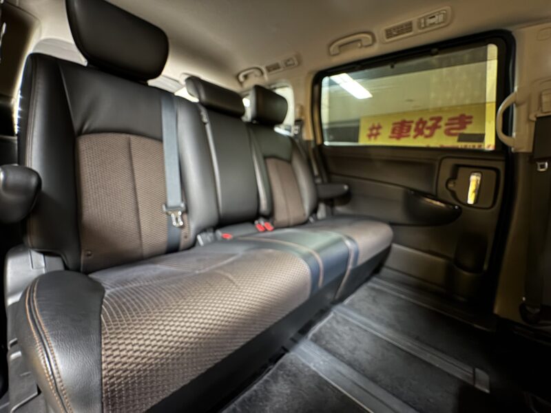 ELGRAND エルグランド 250ハイウェイスター 【車検2年付】