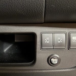 SERENA セレナ ハイウェイスター 【総合評価優良車】【4WD】【車検2年付】
