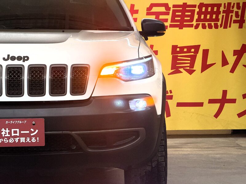 JEEP CHEROKEE ジープチェロキー トレイルホーク【カスタム】【4WD】【車検2年付】