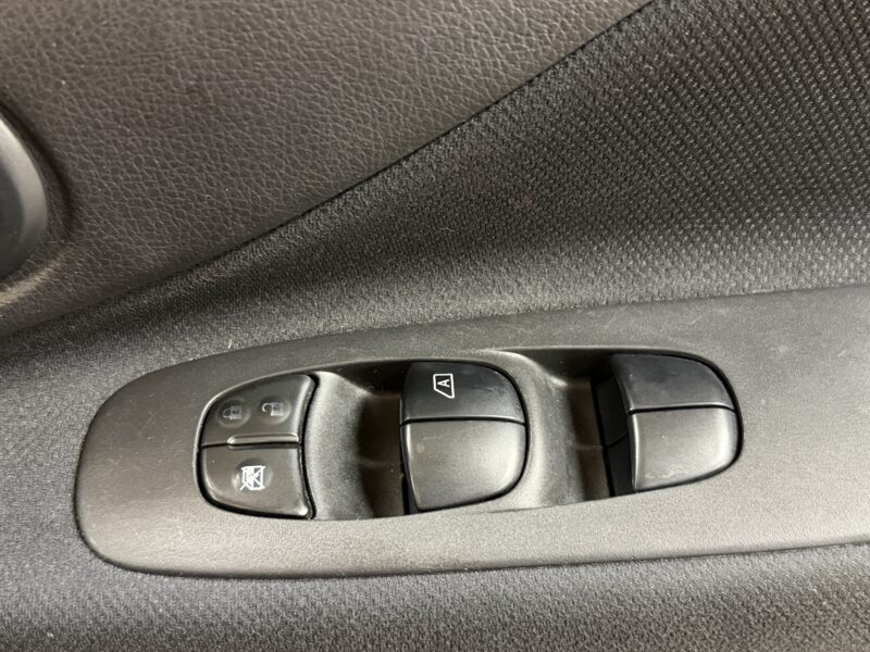 SERENA セレナ ハイウェイスター 【総合評価優良車】【4WD】【車検2年付】