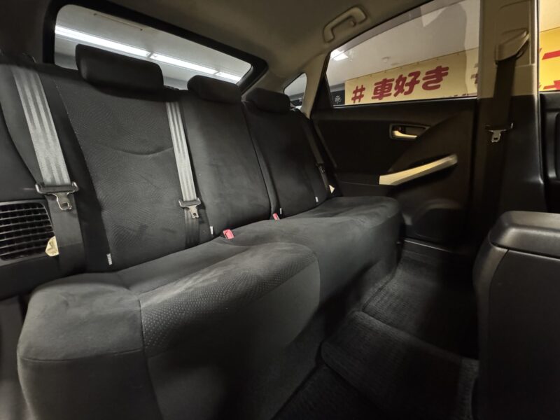 PRIUS プリウス L 【カスタム】【車検2年付】