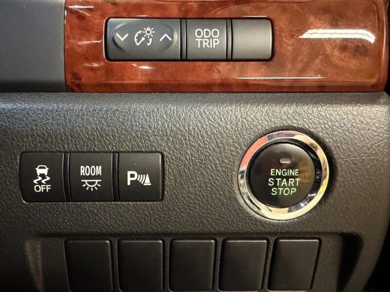 VELLFIRE ヴェルファイア 2.4Z プラチナセレクション2 【特別仕様車】【カスタム車】【車検2年付】