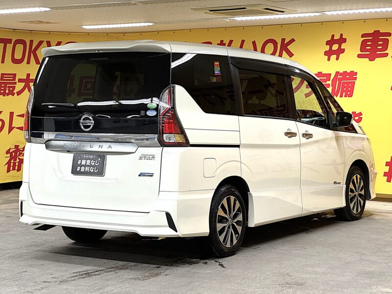 SERENA セレナ ハイウェイスター 【総合評価優良車】シンプルスマートのS-HYBRID🍃アイドリングストップ機能搭載🍃カタログ燃費JC08モード16.6km/L🍃純正SDナビ🛣️地デジフルセグTV📺DVD📀Bluetooth📱🎶両側パワースライドドア&デュアルバックドアタイプで荷物の出し入れも使い分け可能🧳✨エマージェンシーブレーキ搭載🚗純正フリップダウンモニター付きで後席のお子様も飽きずに楽しく乗れます😆✨ 夜間走行時も明るいLEDヘッドライト&フォグ🔦 ⭐1年保証+プラチナ保証⭐
