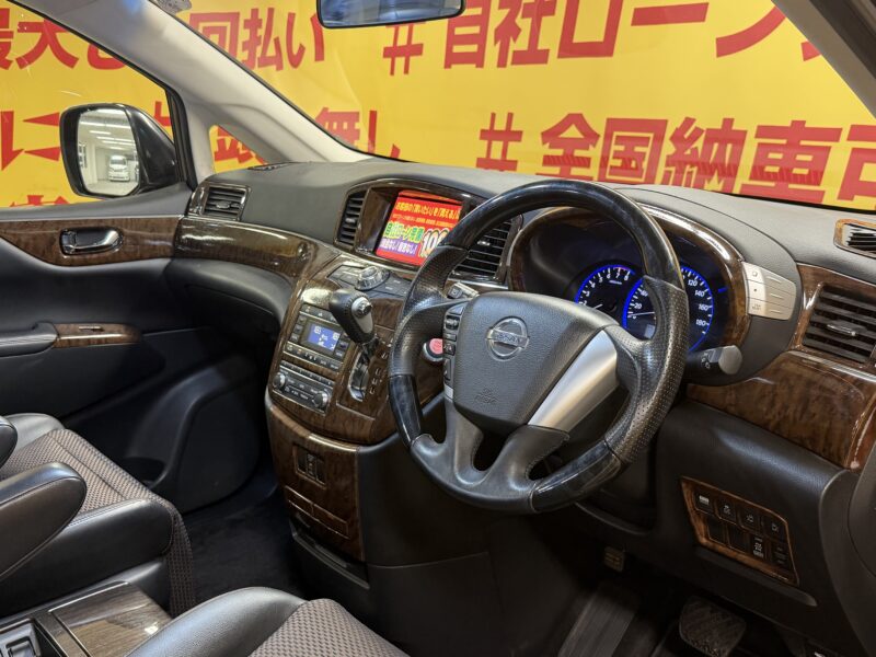 ELGRAND エルグランド 350ハイウェイスター【4WD】【車検2年付】
