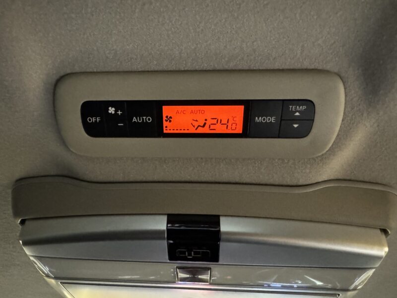 ELGRAND エルグランド 250ハイウェイスター 【車検2年付】