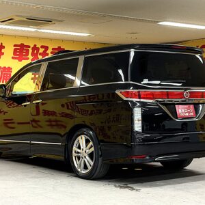 ELGRAND　エルグランド　350ハイウェイスター【4WD】【車検2年付】
