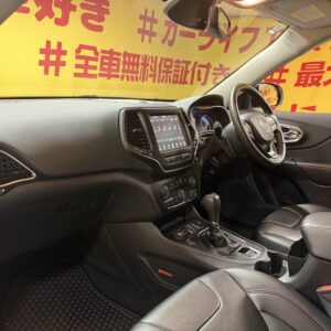JEEP CHEROKEE　ジープチェロキー　トレイルホーク【カスタム】【４WD】【車検2年付】