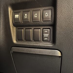 ELGRAND エルグランド 250ハイウェイスター【総合評価優良車】【カスタム】【車検2年付】