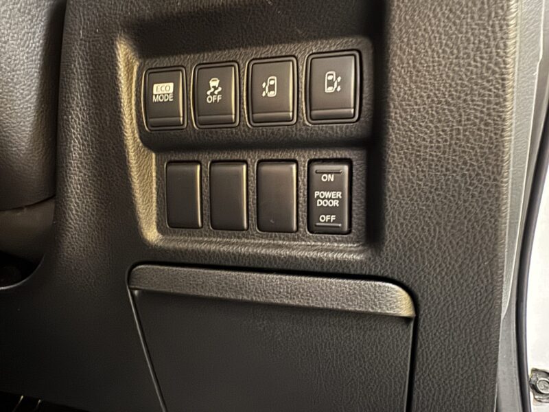 ELGRAND エルグランド 250ハイウェイスター【総合評価優良車】【カスタム】【車検2年付】