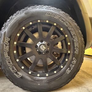 JEEP CHEROKEE　ジープチェロキー　トレイルホーク【カスタム】【４WD】【車検2年付】