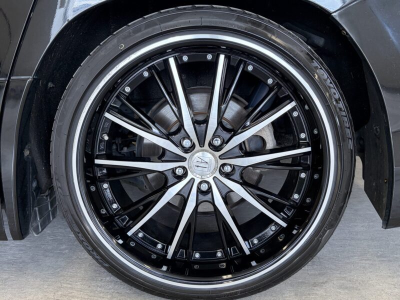 VELLFIRE ヴェルファイア 2.4Zプラチナセレクション【特別仕様車】【カスタム】【車検2年付】