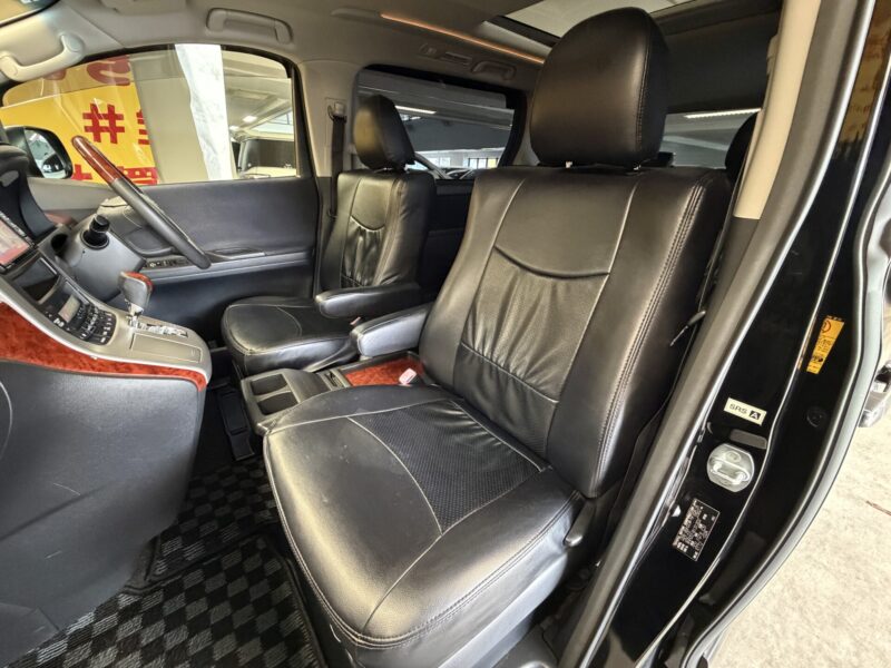 VELLFIRE ヴェルファイア 2.4Zプラチナセレクション【特別仕様車】【カスタム】【車検2年付】