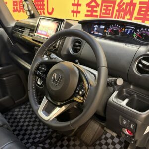 N-BOXカスタム　G・L ターボホンダセンシング　【車検2年付】