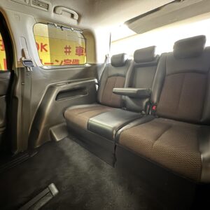 ELGRAND エルグランド 250ハイウェイスター【総合評価優良車】【カスタム】【車検2年付】