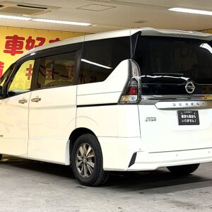 SERENA　セレナ　e-power ハイウェイスターV【ワンオーナー】