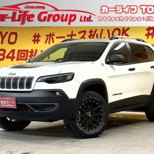 JEEP CHEROKEE　ジープチェロキー　トレイルホーク【カスタム】【４WD】【車検2年付】