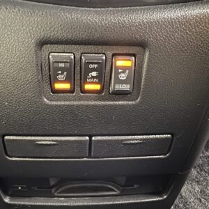 ELGRAND　エルグランド　ライダー　 白本革シート仕様　パワーシート　【特別仕様車】【4WD】【車検２年付】