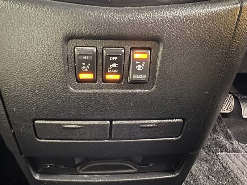 ELGRAND エルグランド ライダー 白本革シート仕様 パワーシート 【特別仕様車】【4WD】【車検2年付】