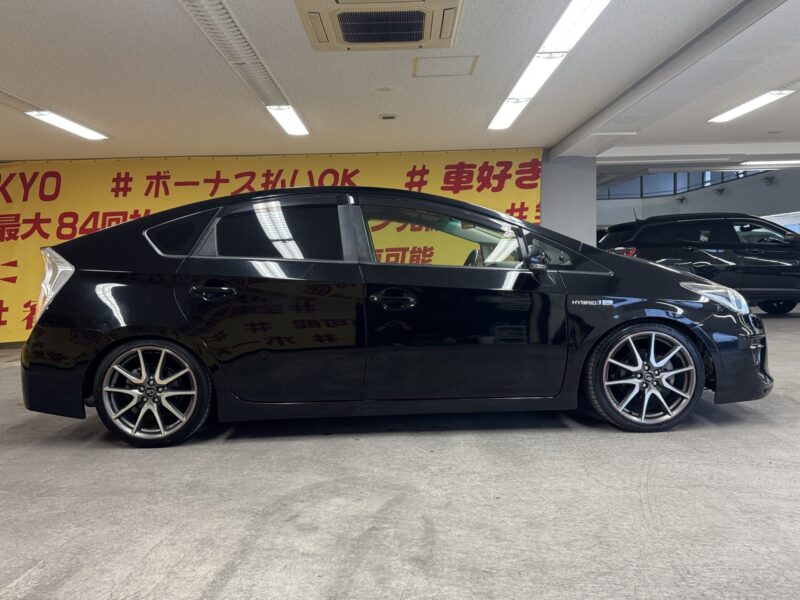 PRIUS プリウス S ツーリングセレクションG’s 【特別仕様車】【車検2年付】