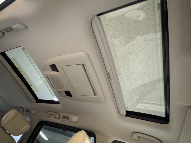 ELGRAND エルグランド ライダー 白本革シート仕様 パワーシート 【特別仕様車】【4WD】【車検2年付】