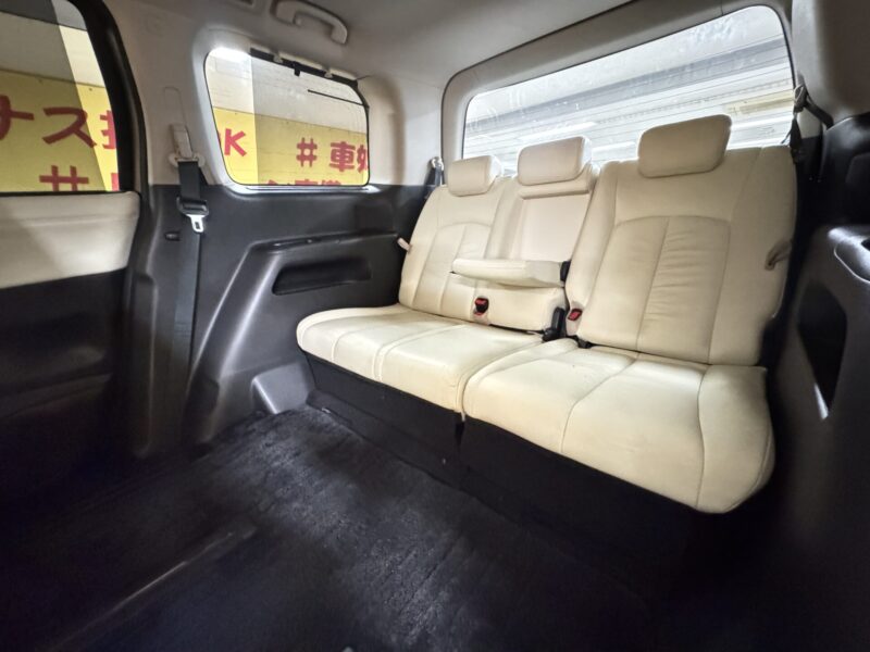 ELGRAND エルグランド ライダー 白本革シート仕様 パワーシート 【特別仕様車】【4WD】【車検2年付】