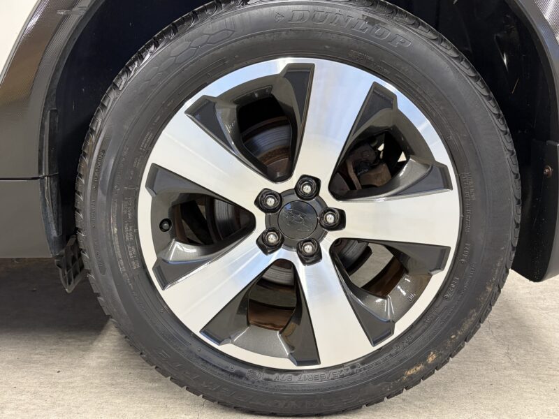 IMPREZA インプレッサXV 2.0i-Lアイサイト【ワンオーナー】【4WD】【車検2年付】