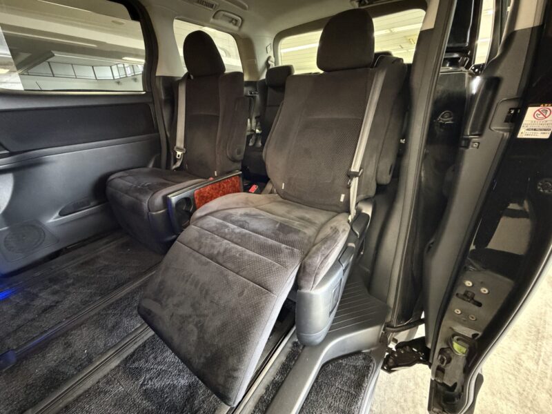 VELLFIRE ヴェルファイア 2.4Z プラチナムセレクション【特別仕様車】【カスタム】