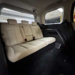 ELGRAND　エルグランド　ライダー　 白本革シート仕様　パワーシート　【特別仕様車】【4WD】【車検２年付】