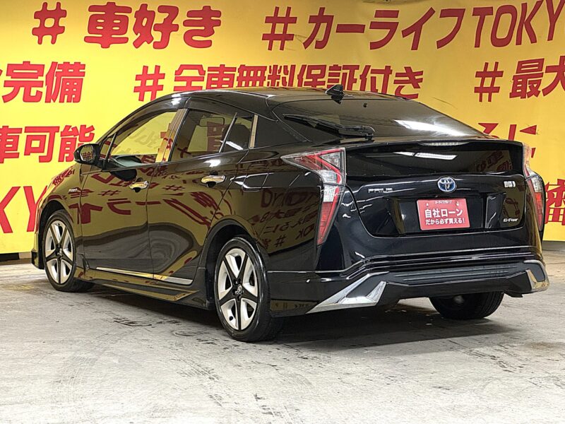 PRIUS プリウス Sツーリングセレクション 【総合評価優良車】【4WD】【カスタム】