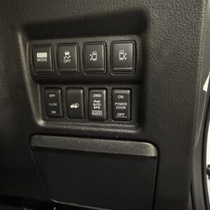 ELGRAND　エルグランド　ライダー　 白本革シート仕様　パワーシート　【特別仕様車】【4WD】【車検２年付】