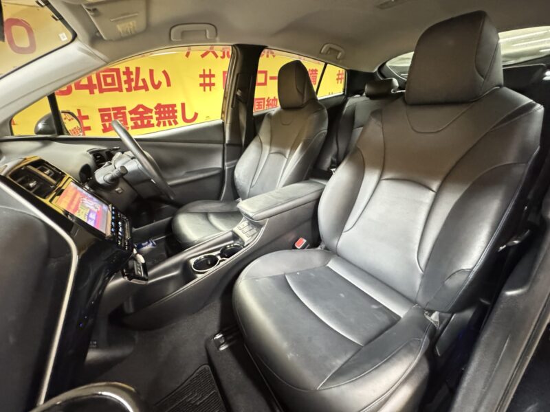 PRIUS プリウス Sツーリングセレクション 【総合評価優良車】【4WD】【カスタム】