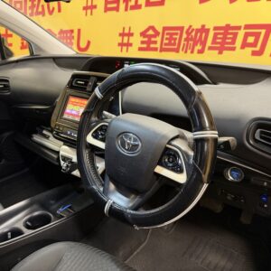 PRIUS プリウス　Ｓ【カスタム】【車検2年付】