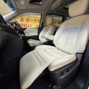 ELGRAND　エルグランド　ライダー　 白本革シート仕様　パワーシート　【特別仕様車】【4WD】【車検２年付】
