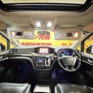ELGRAND　エルグランド　ライダーブラックライン　黒本革シート仕様　パワーシート 【特別仕様車】【4WD】【カスタム】
