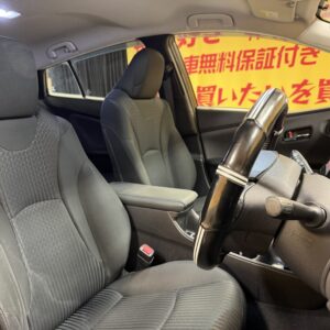 PRIUS プリウス　Ｓ【カスタム】【車検2年付】