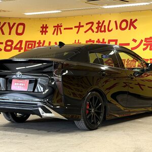 PRIUS プリウス　Ｓ【カスタム】【車検2年付】