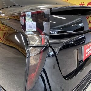 PRIUS プリウス　Ｓ【カスタム】【車検2年付】