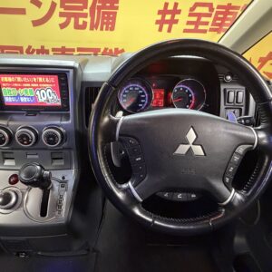 DELICA　デリカD5　Gプレミアム【カスタム】【4WD】【車検２年付】