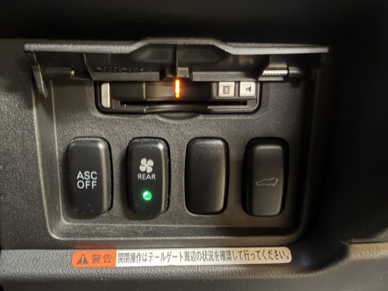 DELICA デリカD5 Gプレミアム【カスタム】【4WD】【車検2年付】