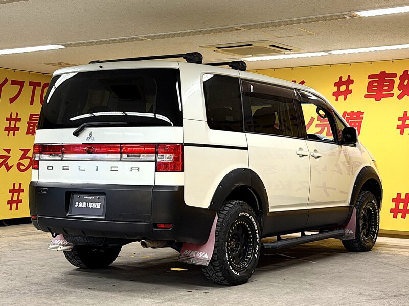 DELICA デリカD5 Gプレミアム【カスタム】【4WD】【車検2年付】