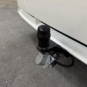 ELGRAND　エルグランド　ライダー　 白本革シート仕様　パワーシート　【特別仕様車】【4WD】【車検２年付】