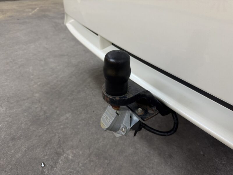 ELGRAND エルグランド ライダー 白本革シート仕様 パワーシート 【特別仕様車】【4WD】【車検2年付】