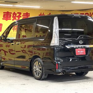SERENA セレナ ライダー S-HYBRIDブラックライン【特別仕様車】