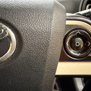 PRIUS プリウス　Ｓ【カスタム】【車検2年付】